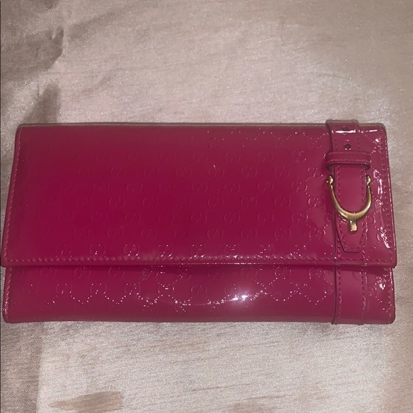 Gucci Pink Fuchsia  Patent Leather Micro GG GUCCISIMA Wallet EUCEmbossed GGs - Picture 1 of 15